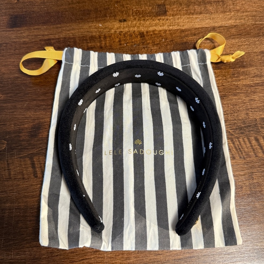 Lele Sadoughi Black Velvet Headband